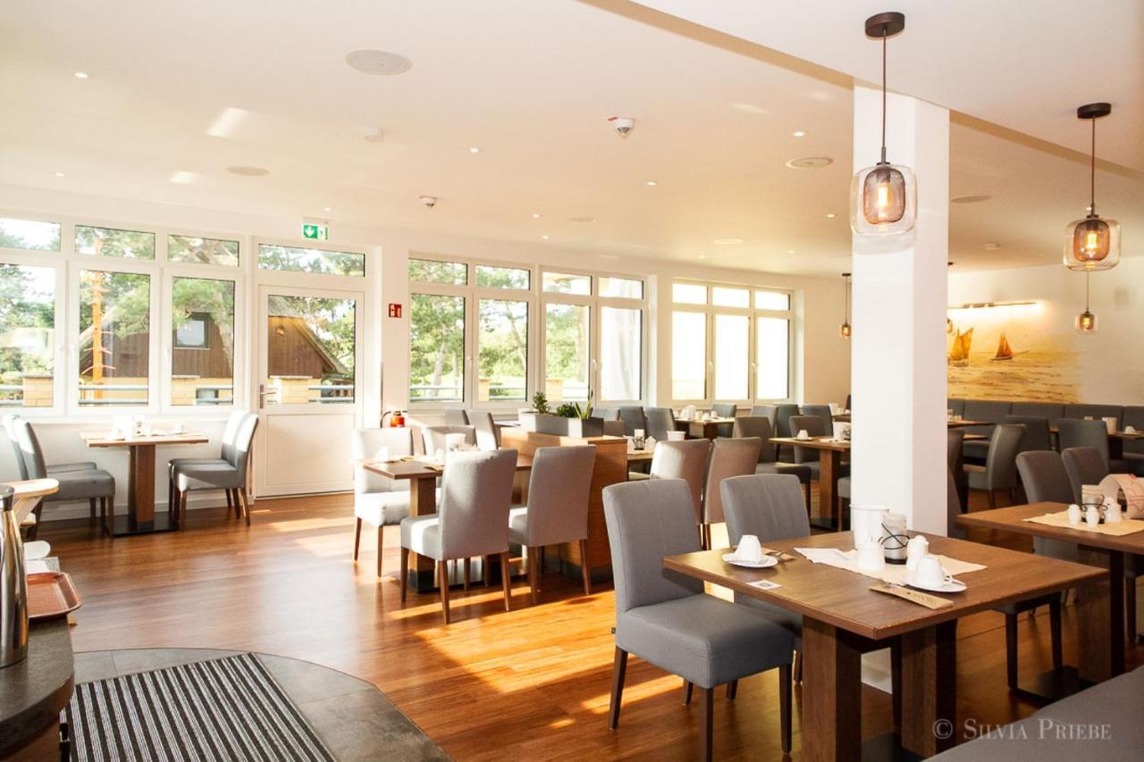 Ostseehotel Wustrow Wustrow  Ngoại thất bức ảnh
