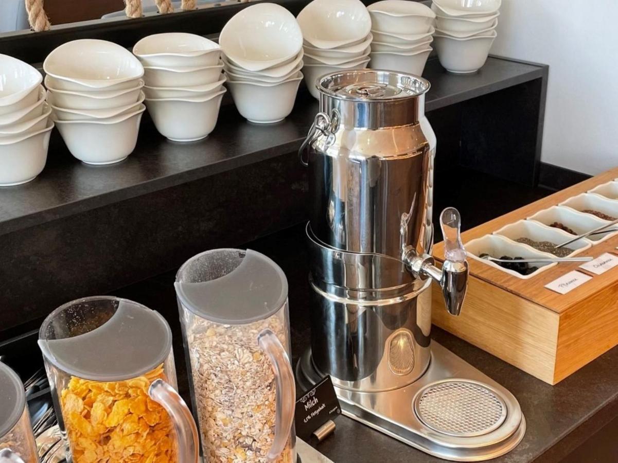 Ostseehotel Wustrow Wustrow  Ngoại thất bức ảnh